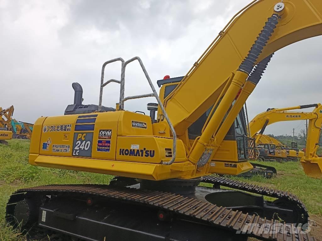 Komatsu PC 240 Roomikekskavaatorid