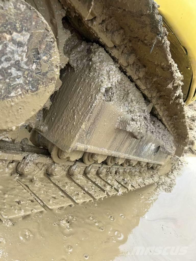 Komatsu PC 128 US Roomikekskavaatorid