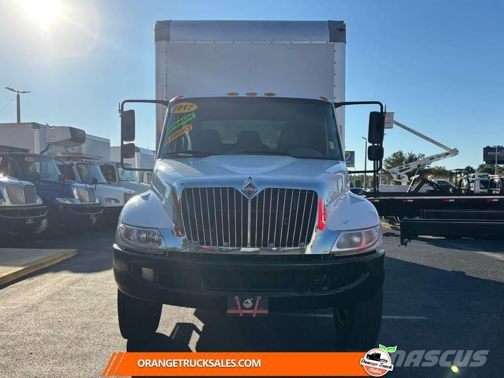 International 4300 Furgoonautod