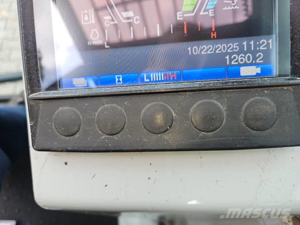 Takeuchi TCR50-2 Roomikkallurid