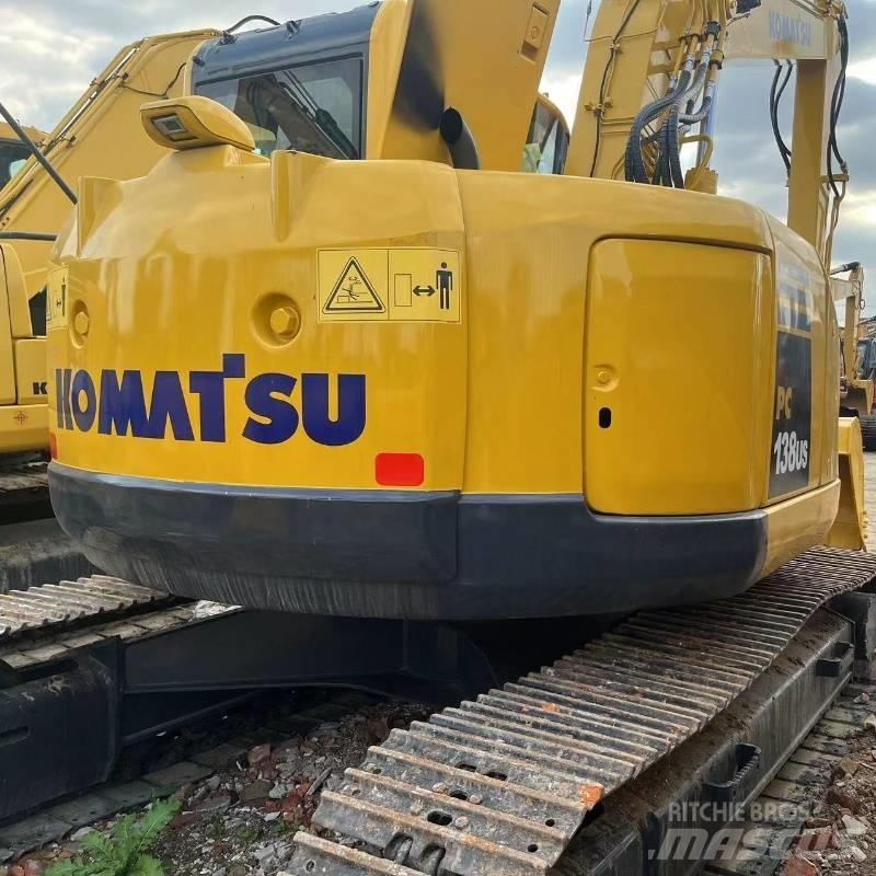 Komatsu PC 138 Roomikekskavaatorid