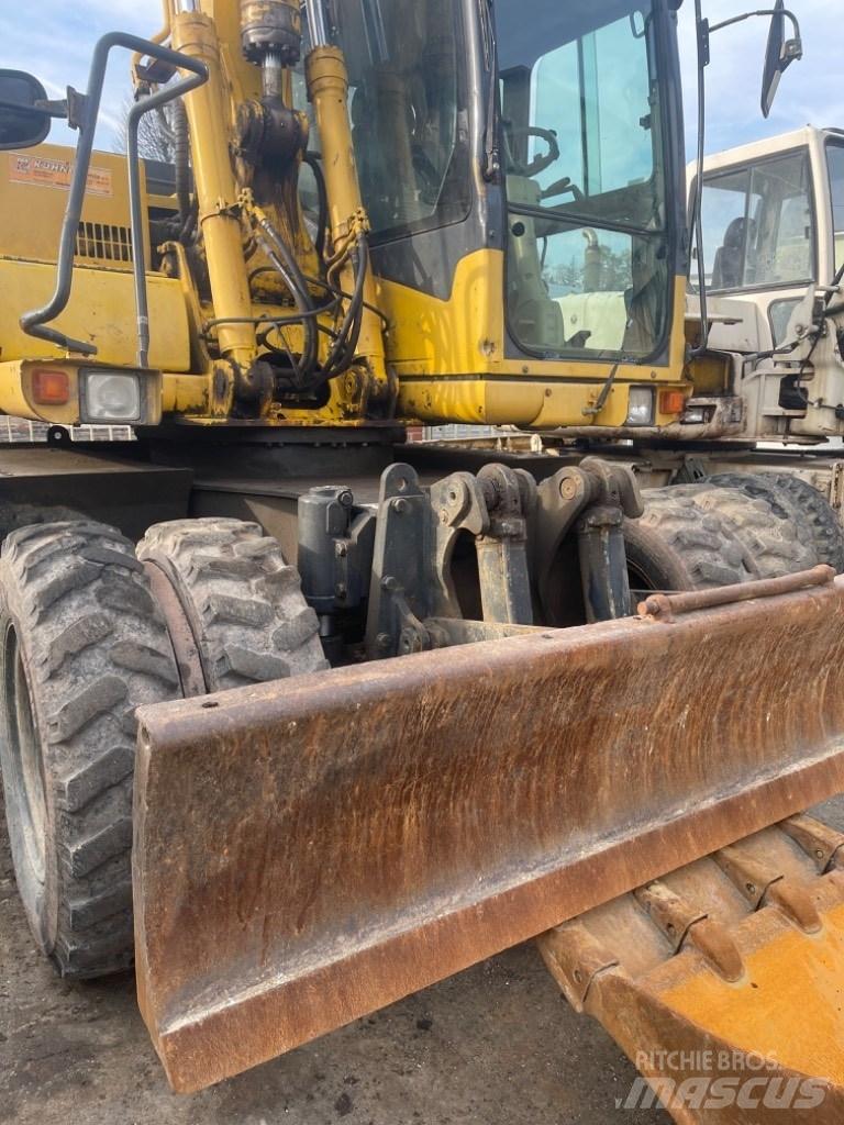 Komatsu PW 130-7K Ratasekskavaatorid