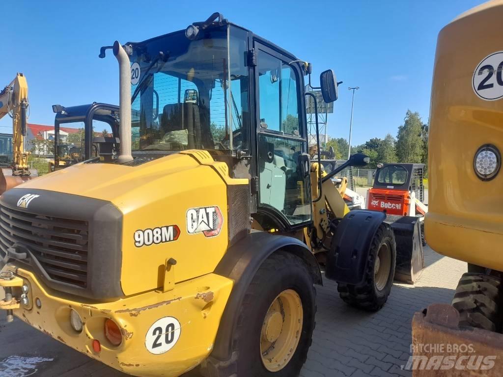 CAT 908M Rataslaadurid