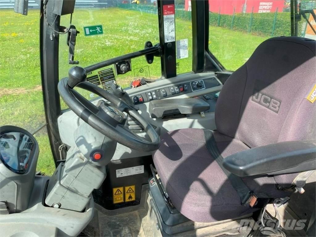 JCB TM 220 - 40 KM/H Põllumajanduslikud teleskoopkäitlejad