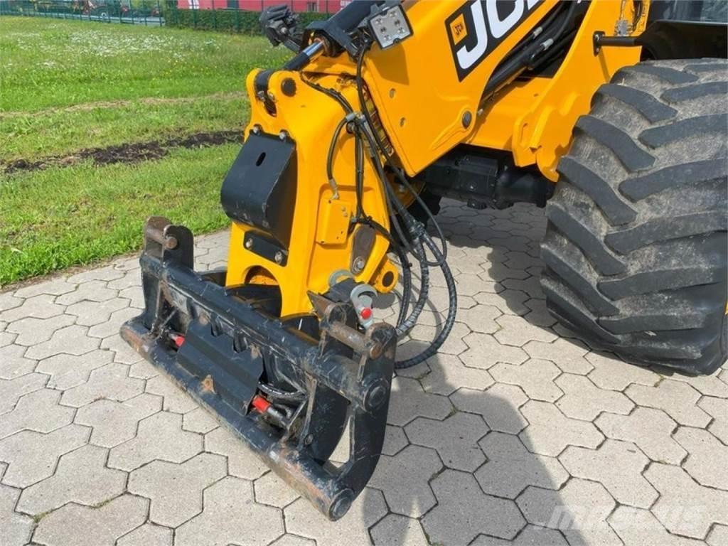 JCB TM 220 - 40 KM/H Põllumajanduslikud teleskoopkäitlejad