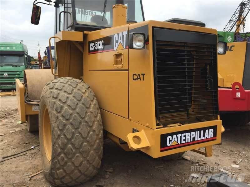 CAT CS 583 C Ühe trumliga rullid