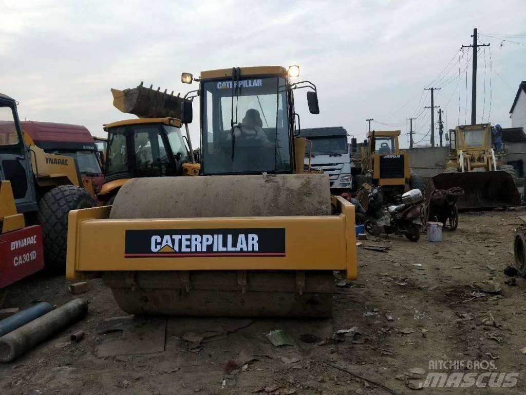 CAT CS 583 C Ühe trumliga rullid