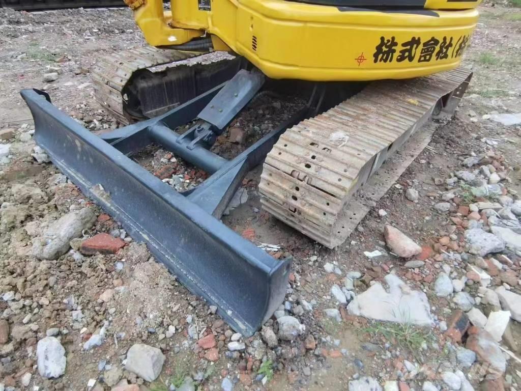 Komatsu PC40 Miniekskavaatorid < 7 t