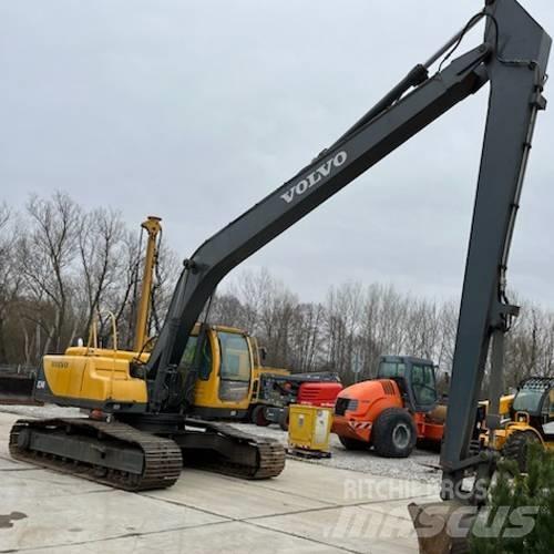 Volvo EC 240 LR Roomikekskavaatorid