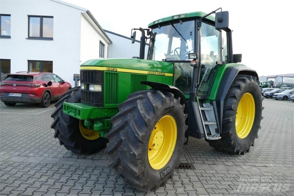 John Deere 6910 Traktorid