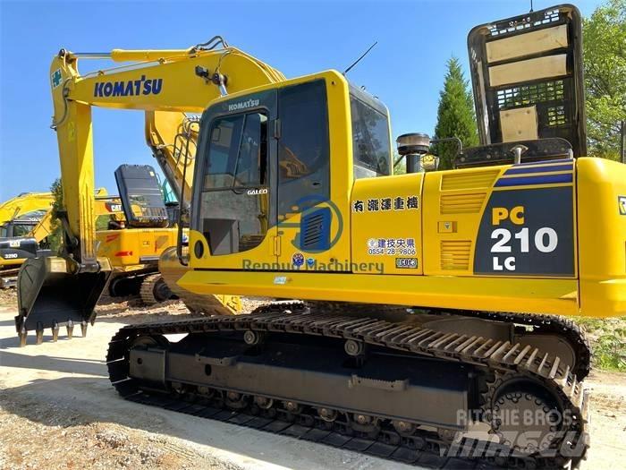 Komatsu PC 210 LC Roomikekskavaatorid