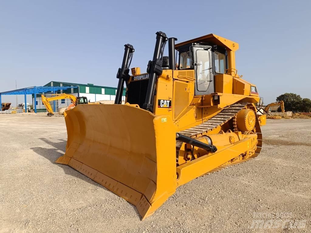 CAT D 8 L Buldooserid