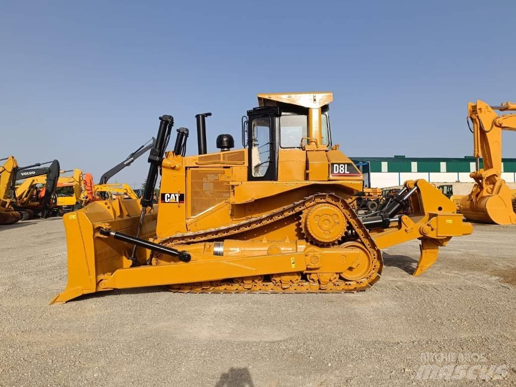 CAT D 8 L Buldooserid