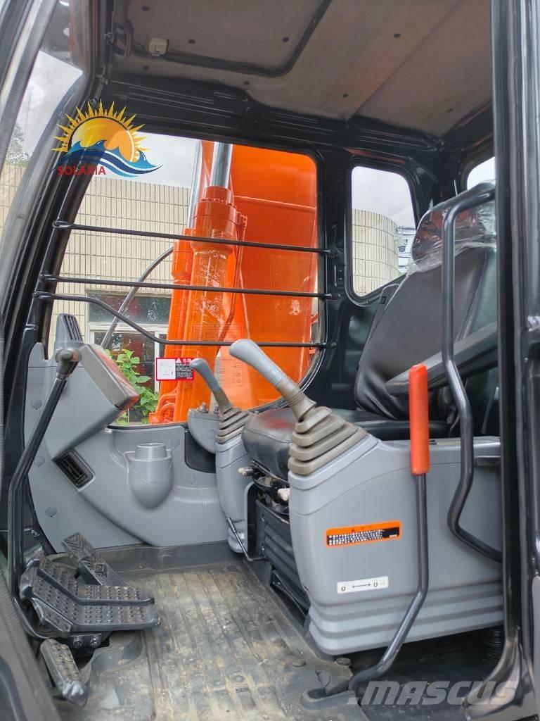 Hitachi ZX 120 Roomikekskavaatorid