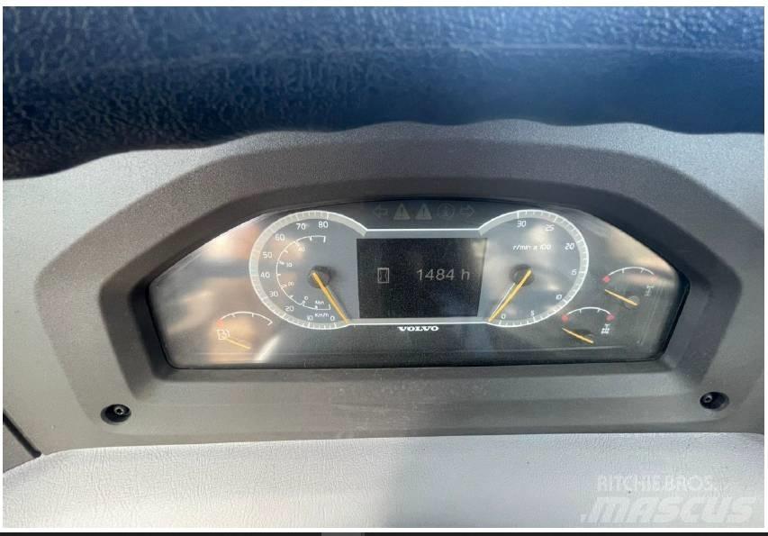 Volvo A 30 G Liigendraamiga pinnaseveokid