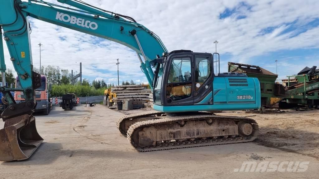 Kobelco SK 210 LC Roomikekskavaatorid