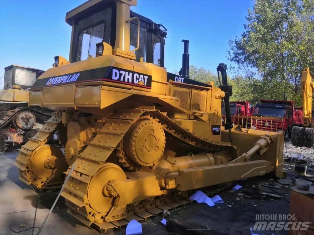 CAT D7H Buldooserid