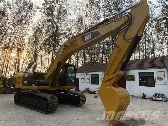 CAT 320D Roomikekskavaatorid
