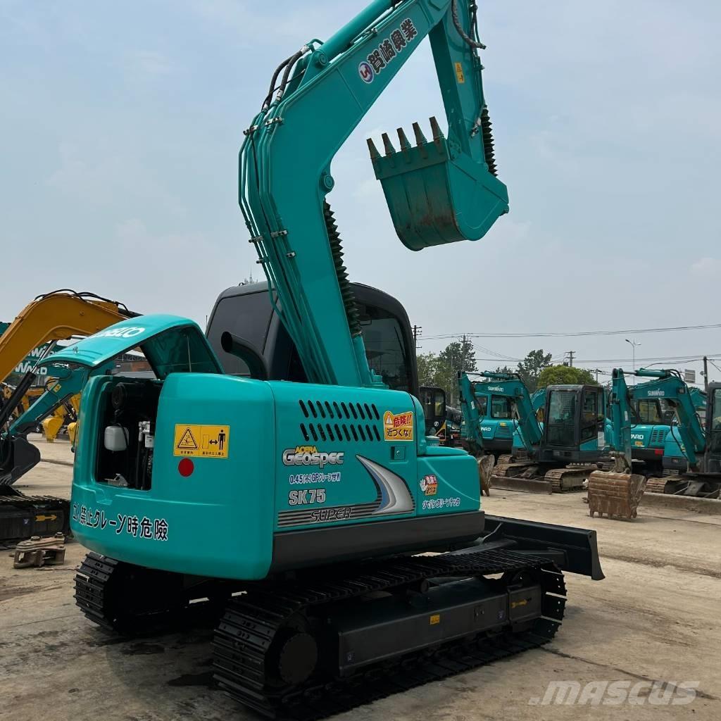 Kobelco 75 Roomikekskavaatorid