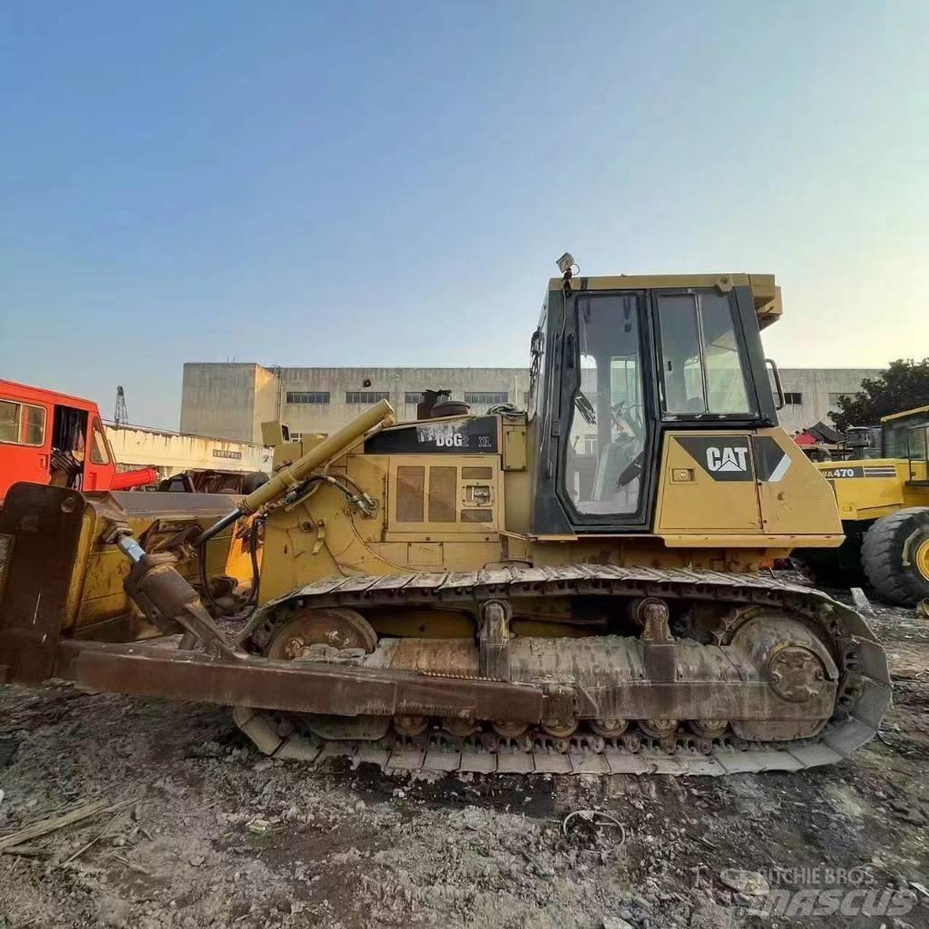 CAT D 6 G Buldooserid