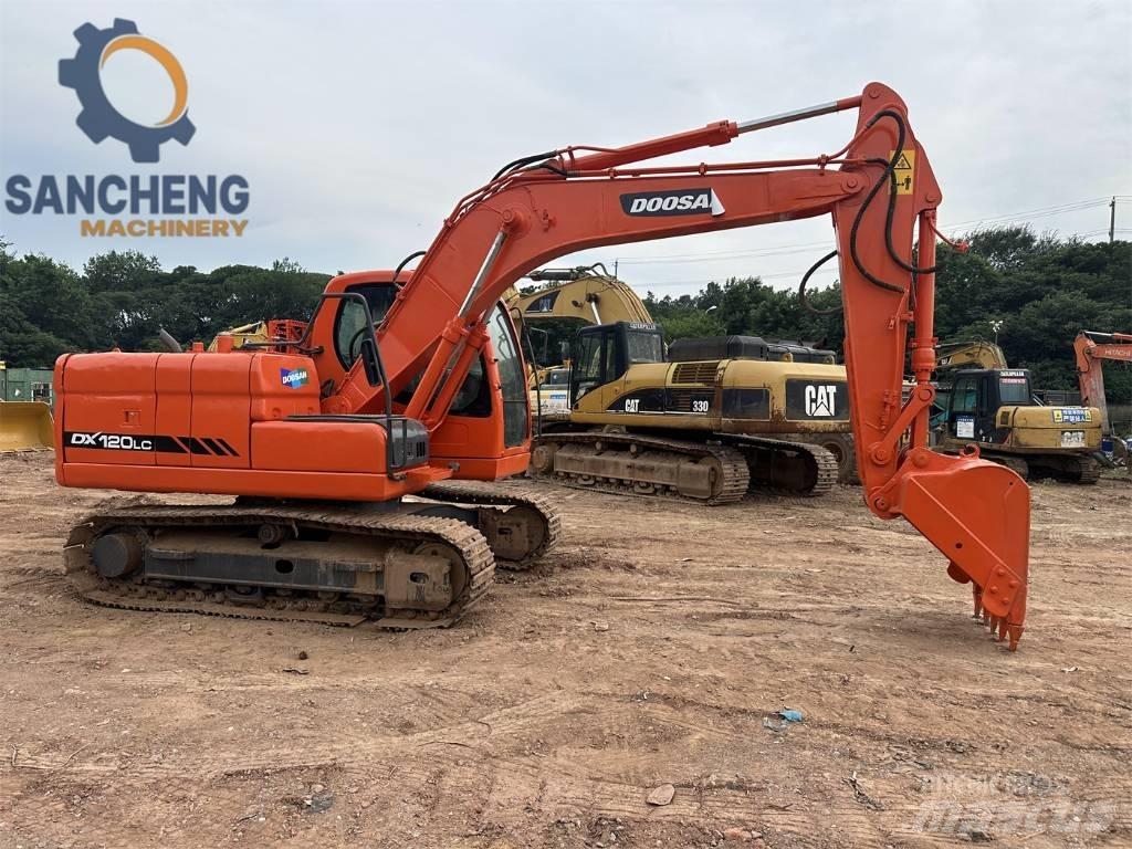 Doosan DX 120 Väikeekskavaatorid 7t-12t