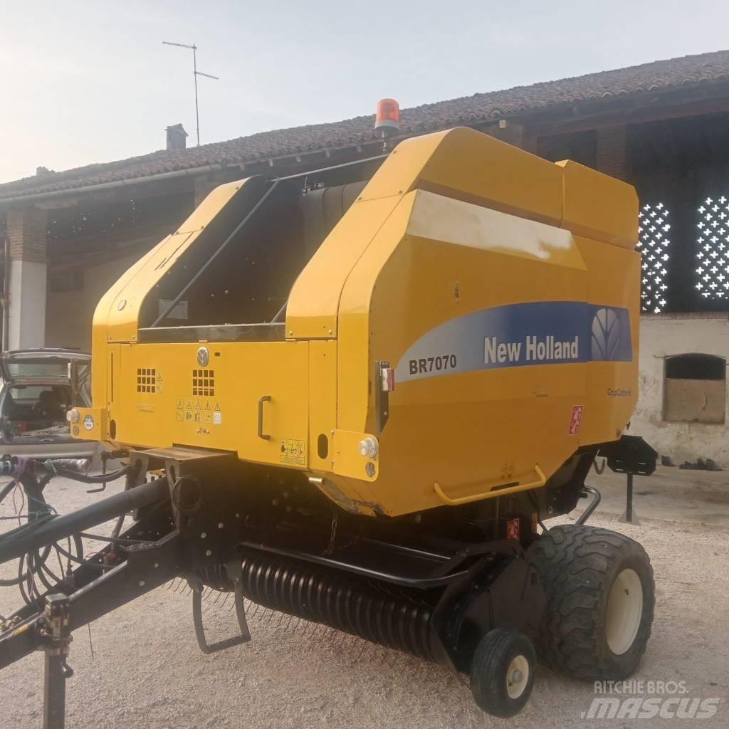 New Holland BR 7070 Ruloonpressid