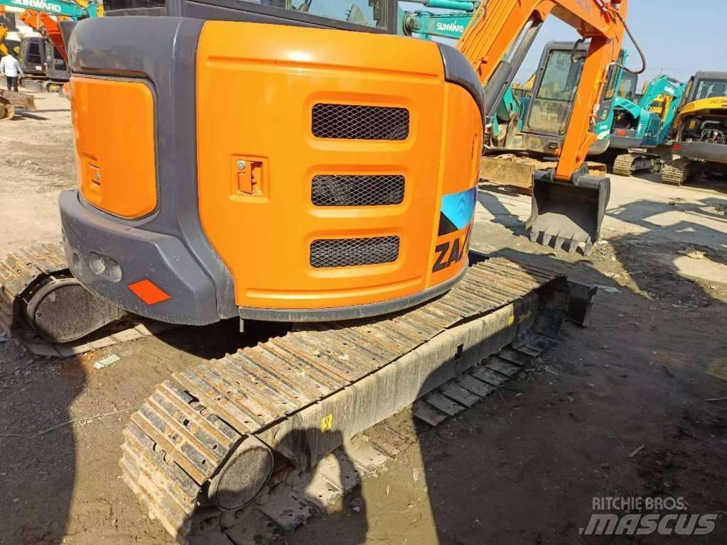 Hitachi ZX 55 Miniekskavaatorid < 7 t