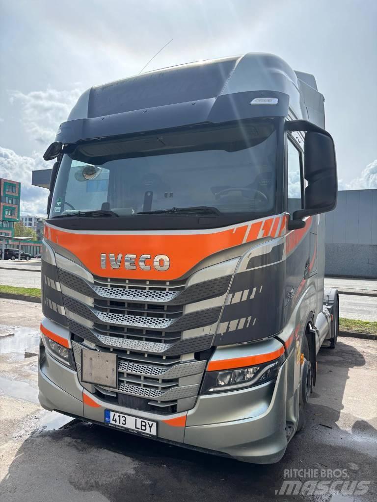 Iveco S-Way 460 LNG Sadulveokid