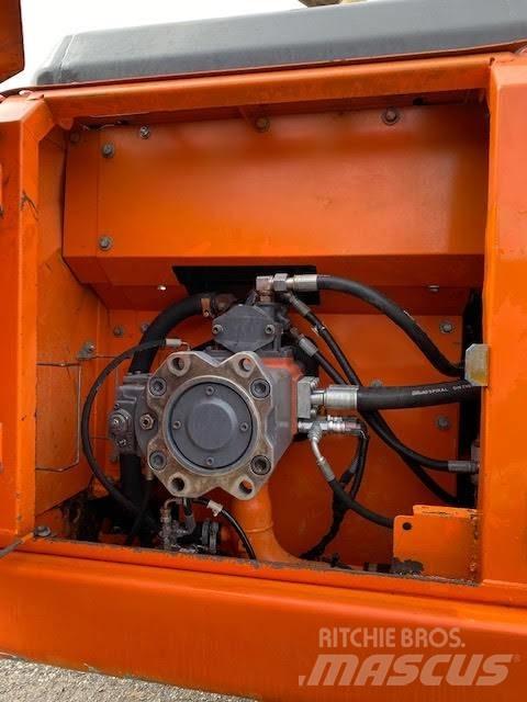 Doosan DX 225 NLC Roomikekskavaatorid