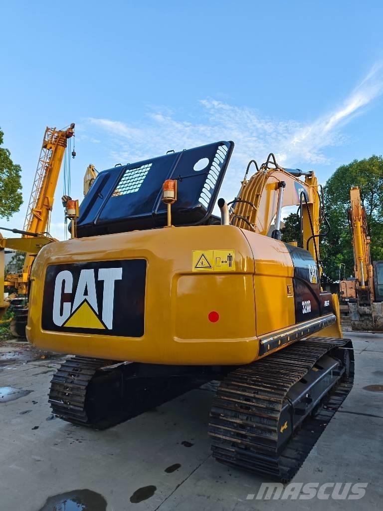 CAT 320 D Roomikekskavaatorid
