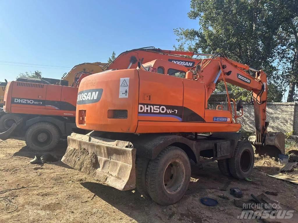 Doosan DH210W-7 Ratasekskavaatorid