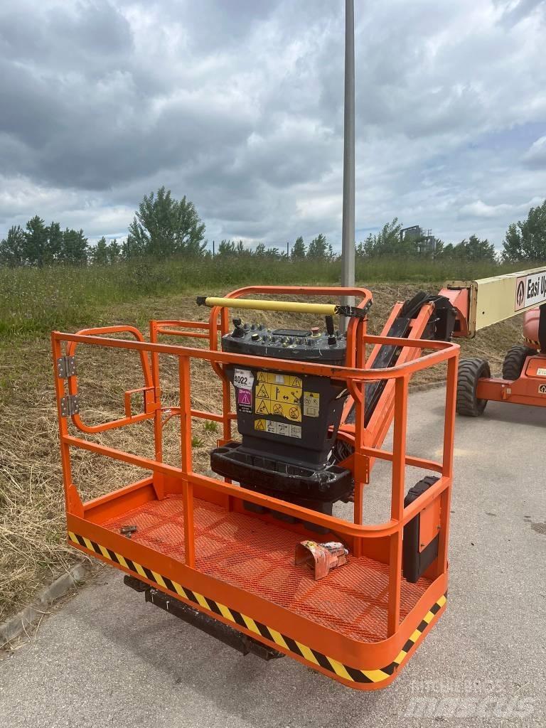 JLG M 600 JP Iseliikuvad poomtõstukid