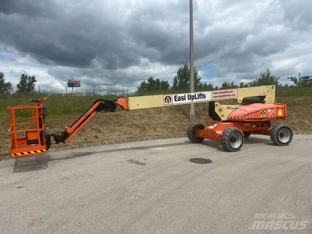 JLG M 600 JP Iseliikuvad poomtõstukid