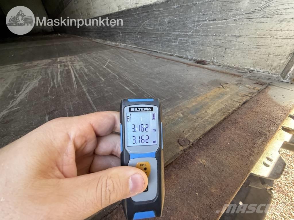 Schmitz SKO 24 Furgoonpoolhaagised