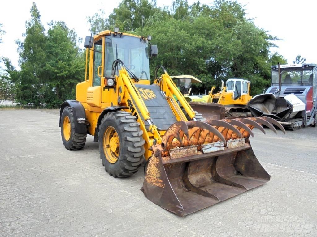 JCB 411 B HT Rataslaadurid