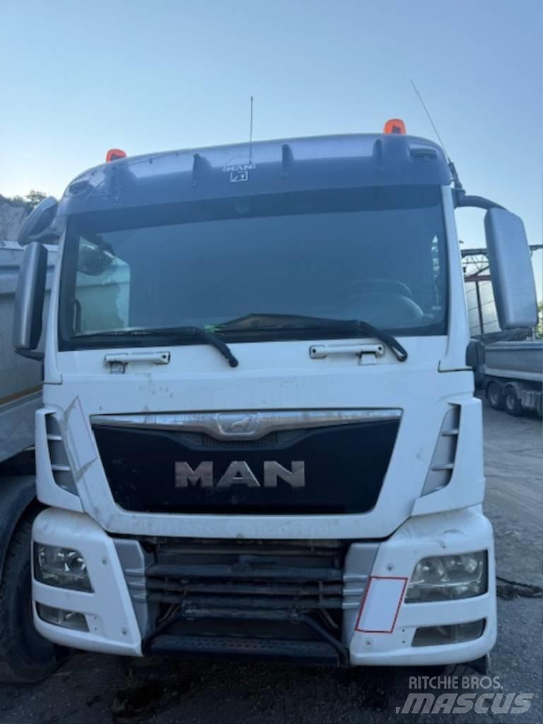 MAN 41.440 Betoonisegistid