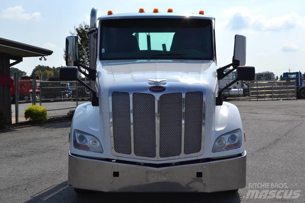 Peterbilt 579 Sadulveokid