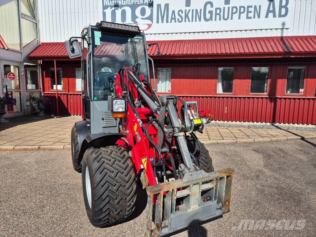 Weidemann 1160 Mitmeotstarbelised laadurid