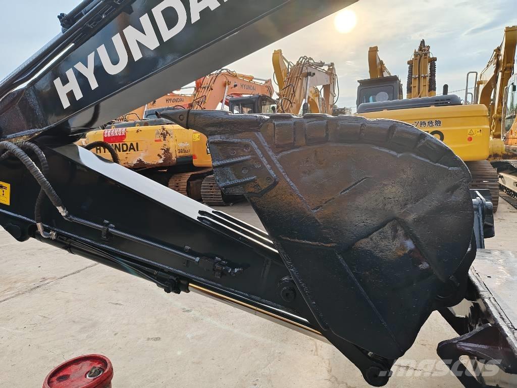Hyundai R210W-9 Ratasekskavaatorid