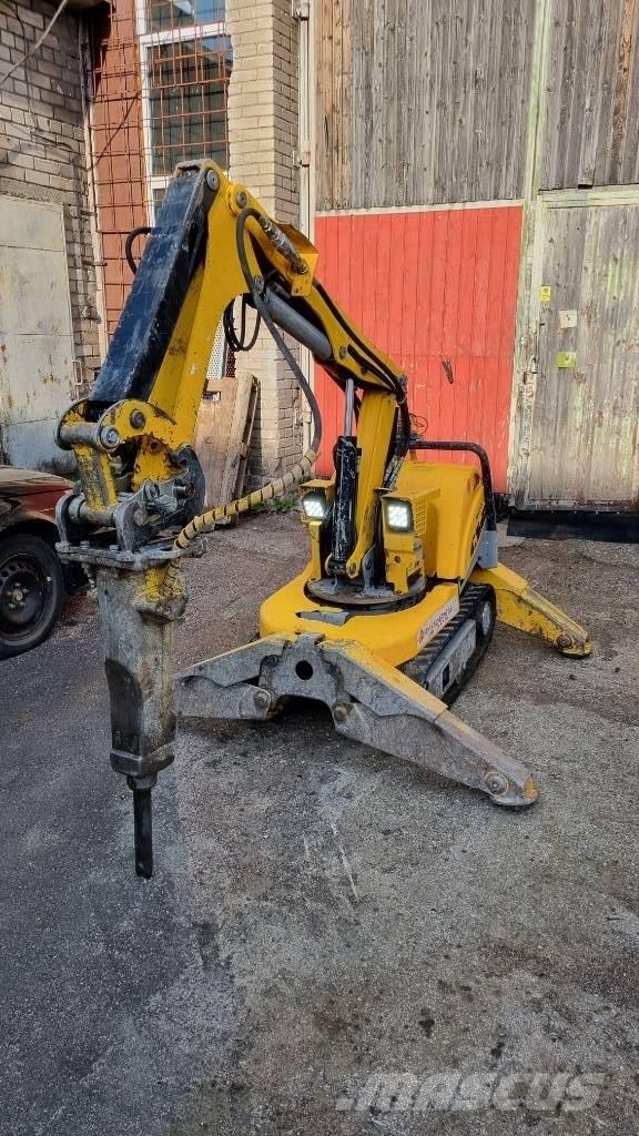 Brokk 90 Lammutusekskavaatorid