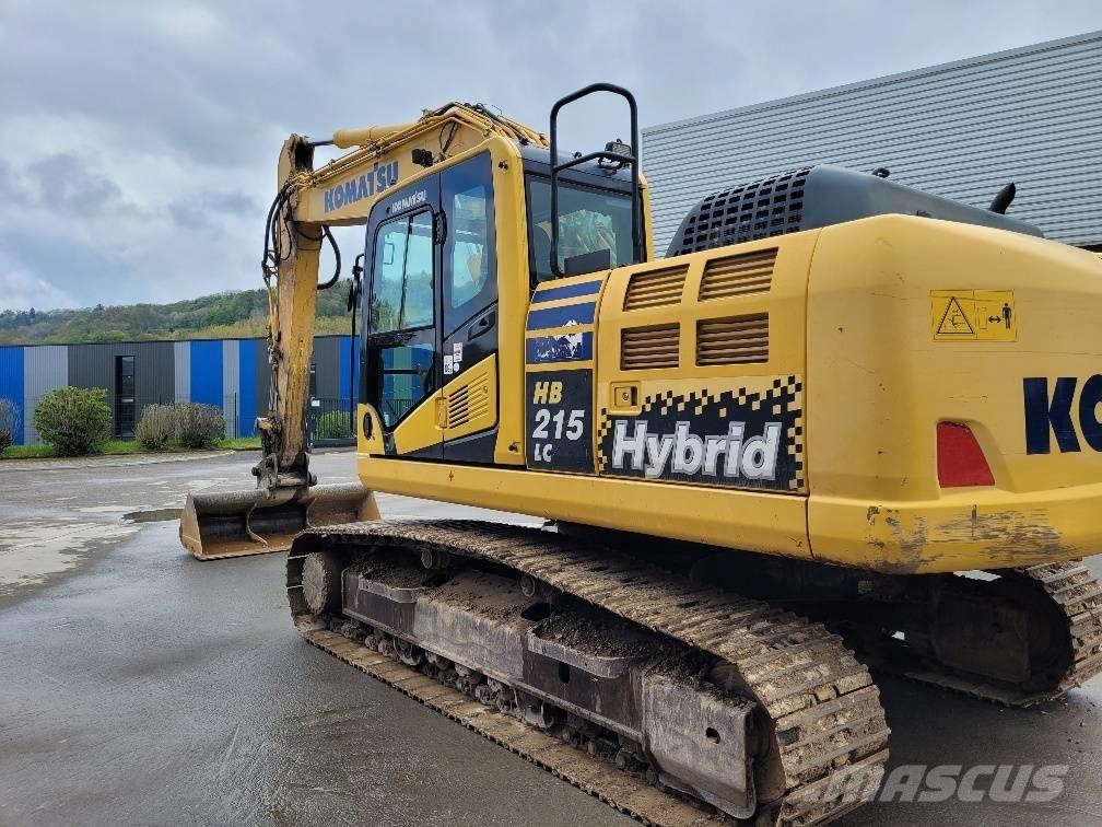 Komatsu HB 215 LC-2 Roomikekskavaatorid