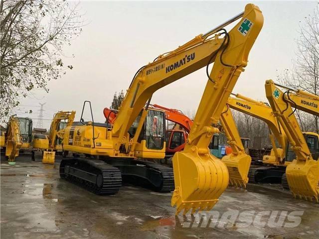 Komatsu PC200-7 Roomikekskavaatorid