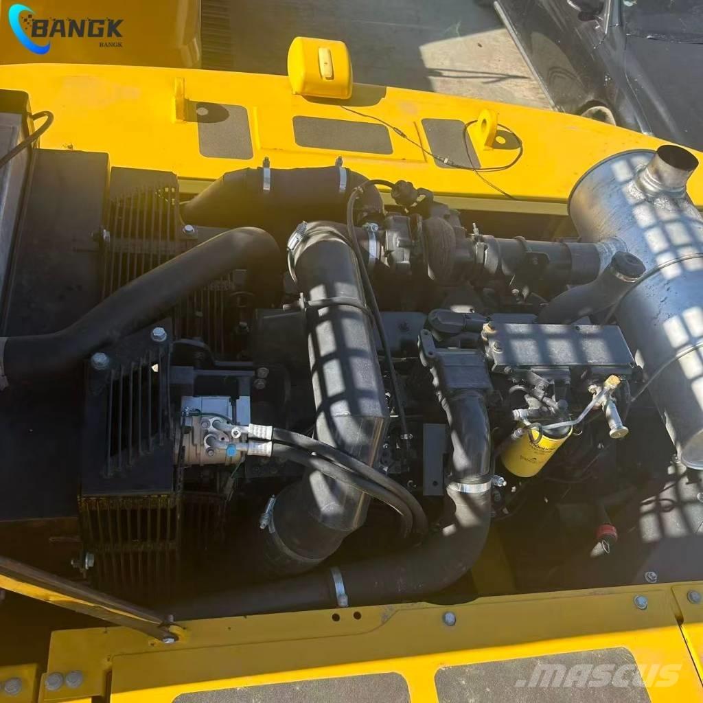 Komatsu PC 360 Roomikekskavaatorid