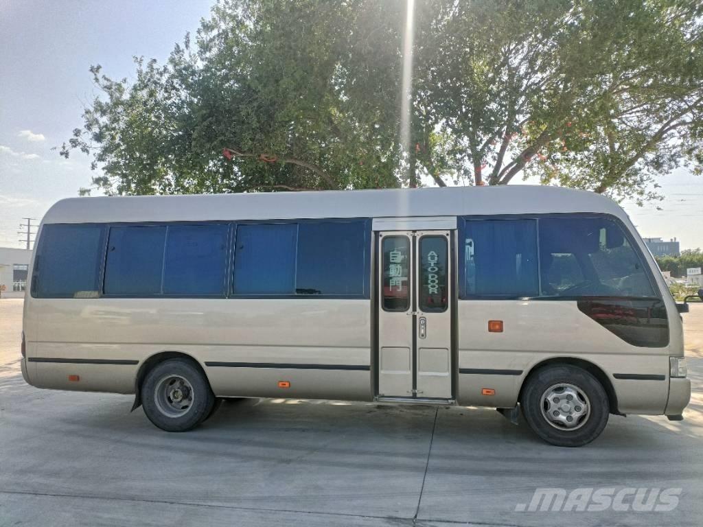 Toyota Coaster Bus Väikebussid