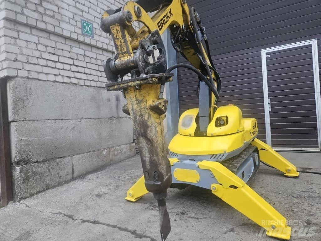 Brokk 100 Lammutusekskavaatorid