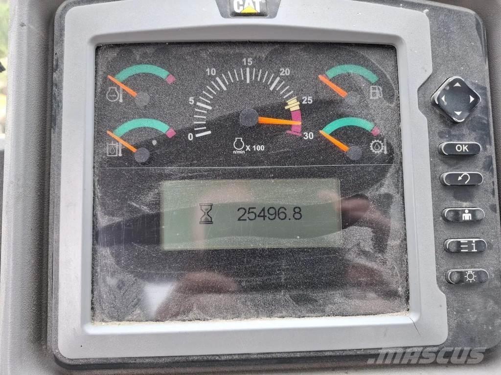 CAT 972k Rataslaadurid
