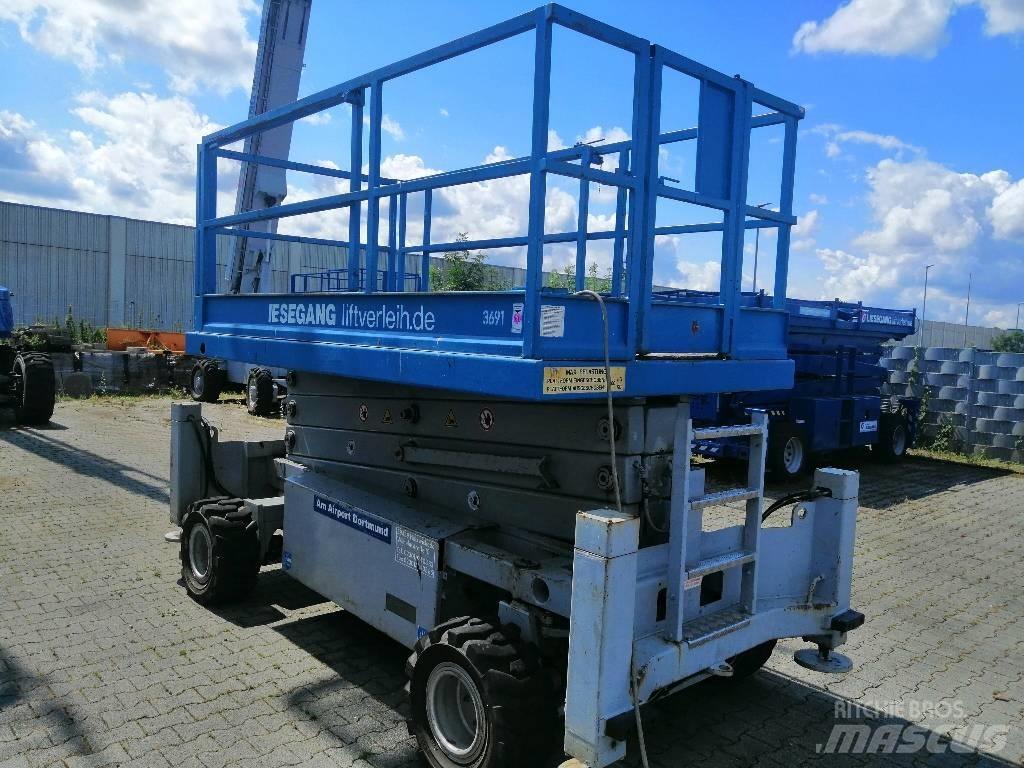 Liftlux SL 108 D 4x4 Käärtõstukid