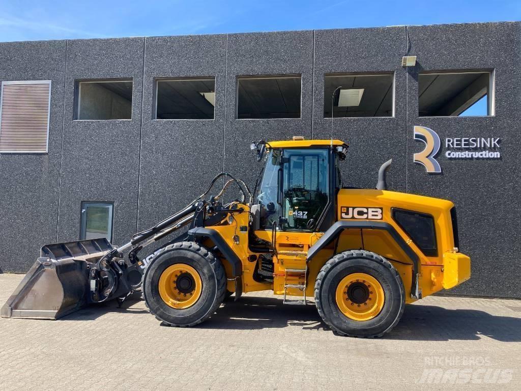 JCB 437 HT HL Rataslaadurid
