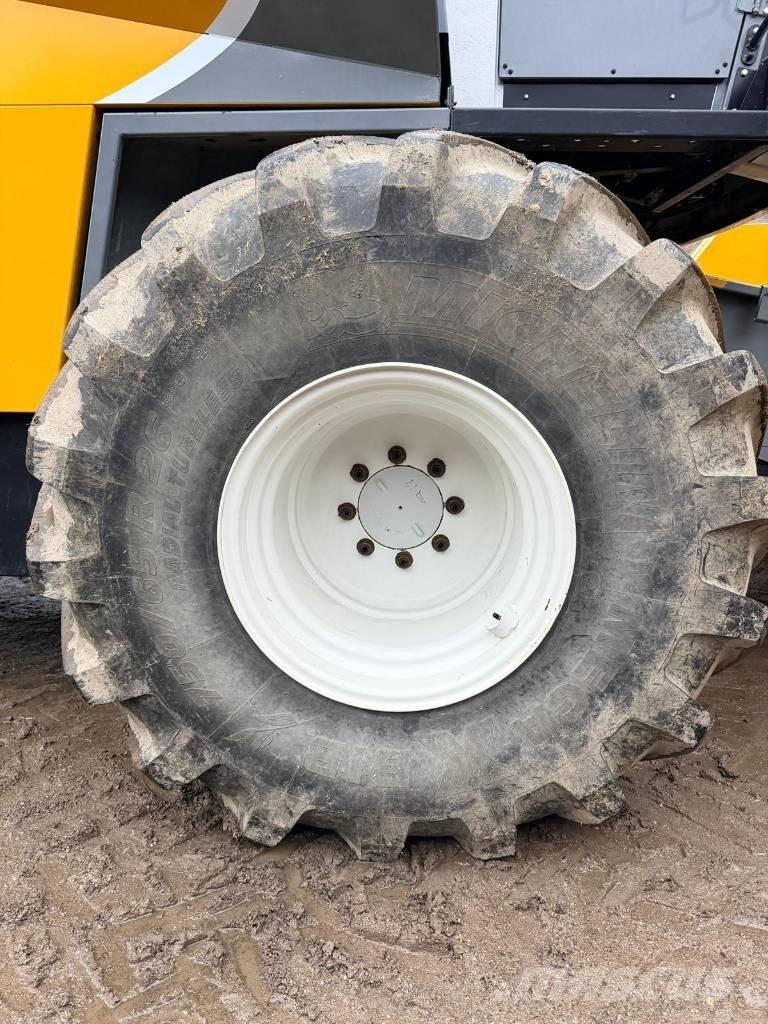 Sampo-Rosenlew 2065 Teraviljakombainid