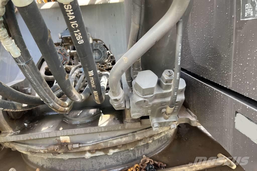 Volvo EC 240 C L Roomikekskavaatorid